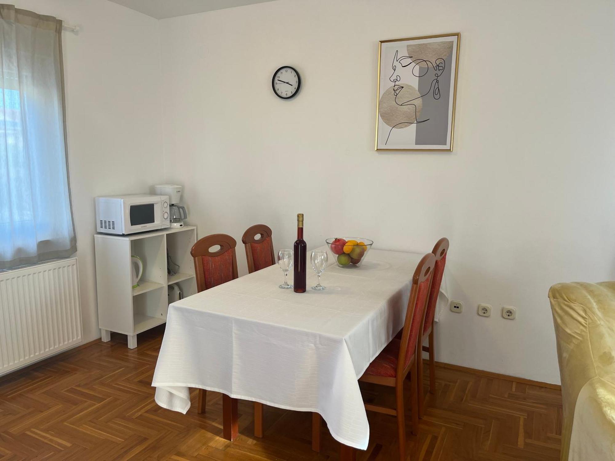 Burle Apartment With Free Private Parking Medulin Eksteriør billede